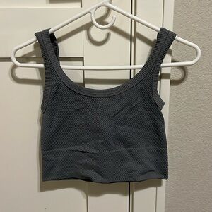 Stretchy grey tank top